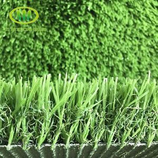 Keinotekoinen nurmikko myytävänä